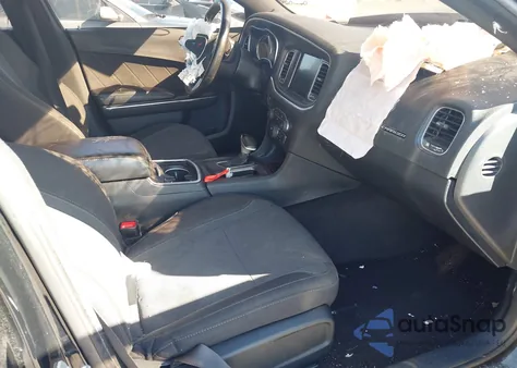 2017 Dodge Charger Sxt Rwd z USA, uszkodzony, nr VIN 2C3CDXHG5HH556439